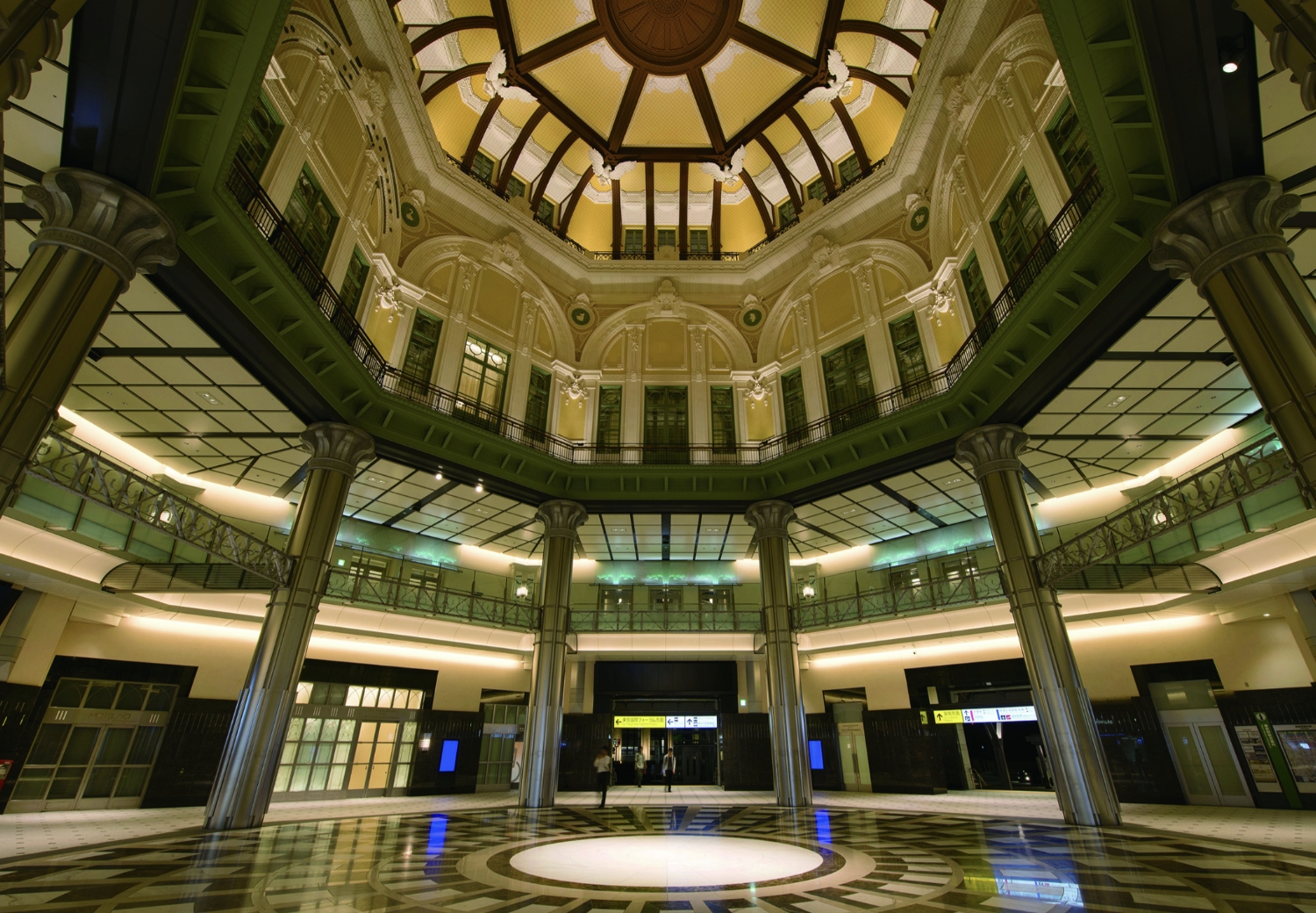 nora を手がける